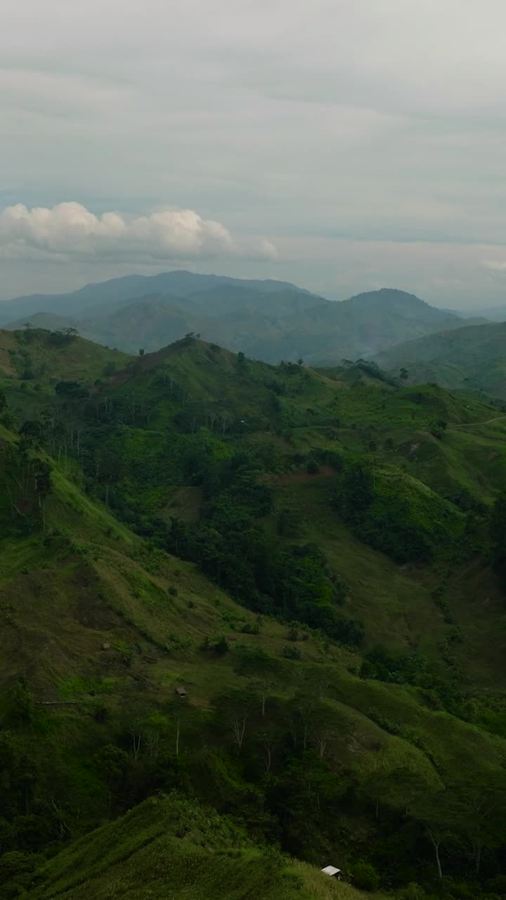 菲律宾的山坡和青山。视频素材