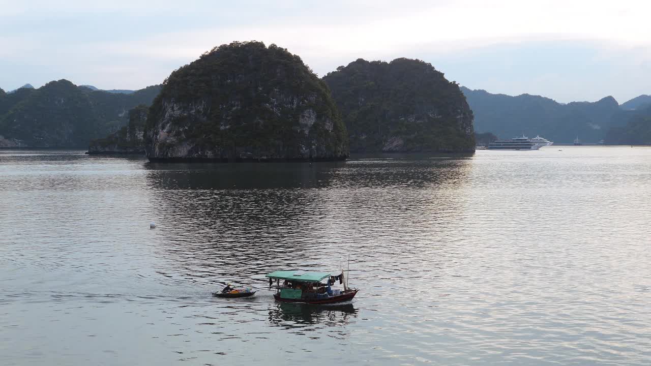 下龙湾，越南视频素材