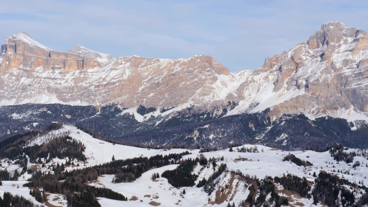 全景白云石山脉与雪，意大利阿尔卑斯山，意大利视频素材