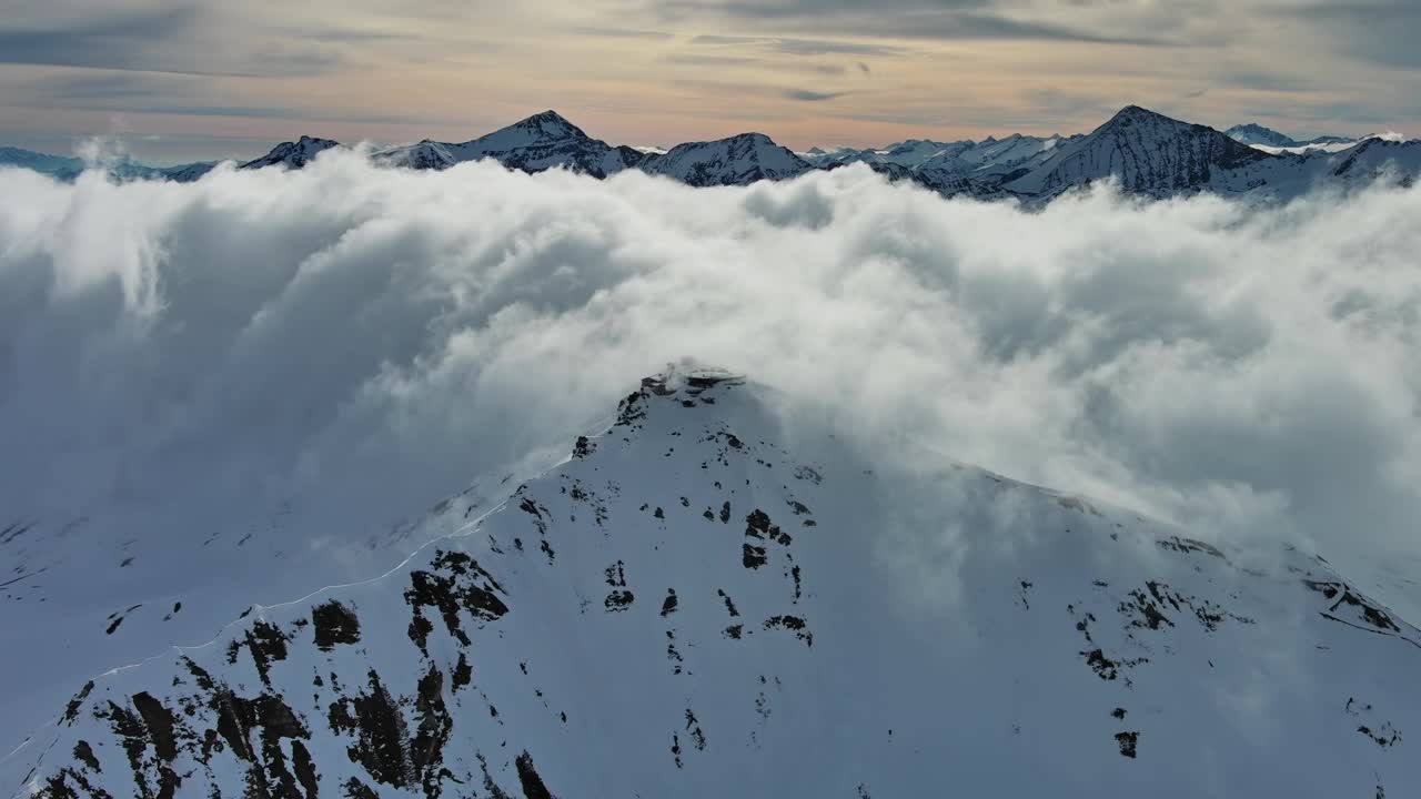 高山雪山景观视频素材