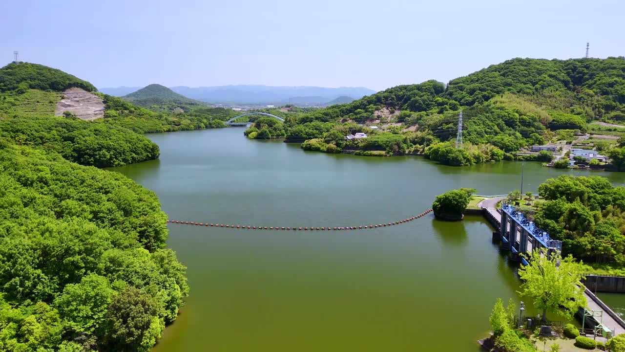 福中湖是香川县著名的鲈鱼捕捞地视频素材