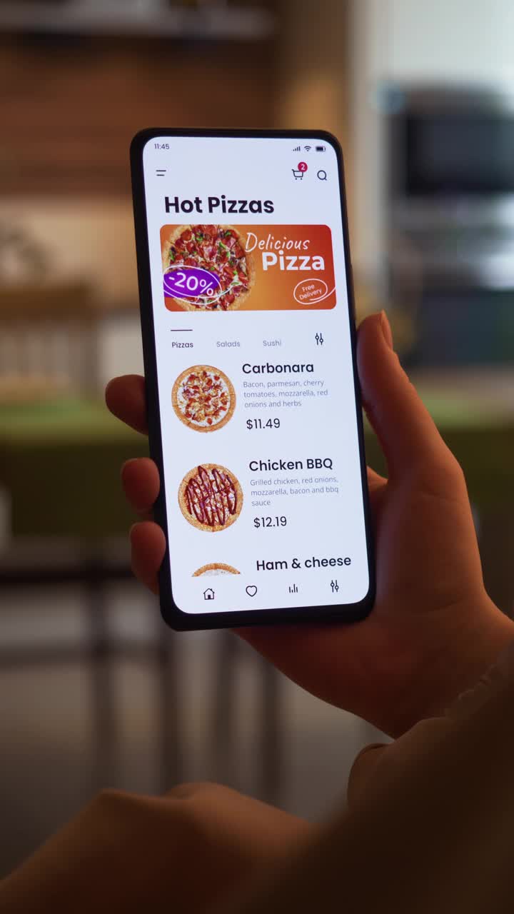 在网上订购披萨。披萨店手机应用。虚构的接口。视频下载