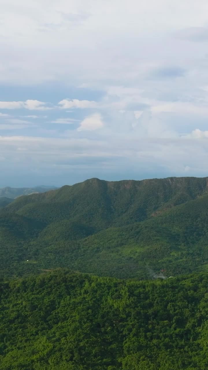 巴拉望岛科伦的一座山。菲律宾。视频素材