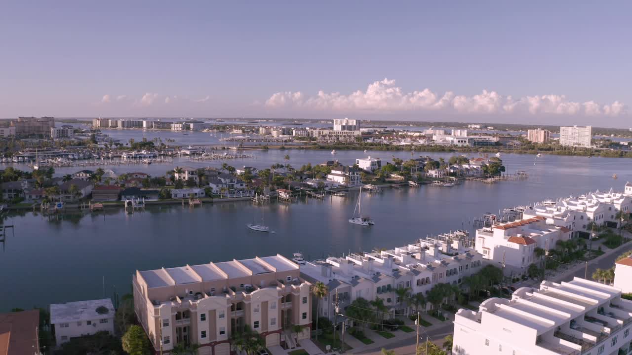 滨水住宅地产视频素材