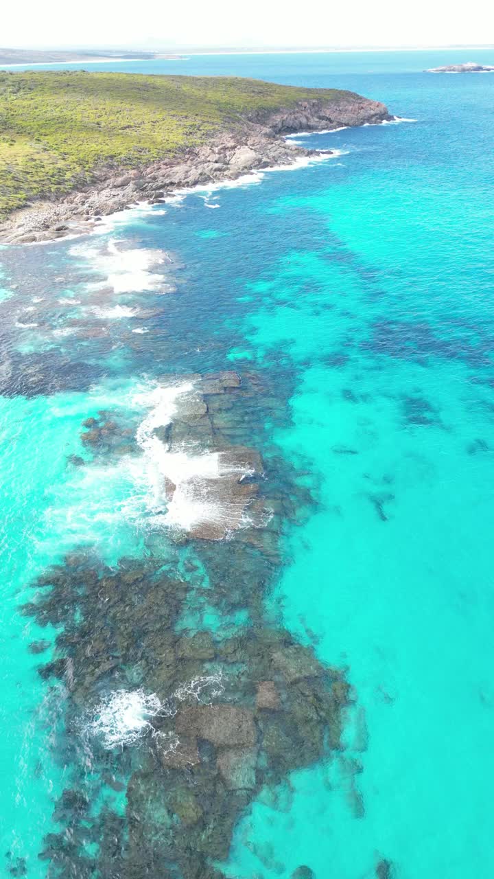 西澳大利亚布雷默湾的空中无人机视图视频下载