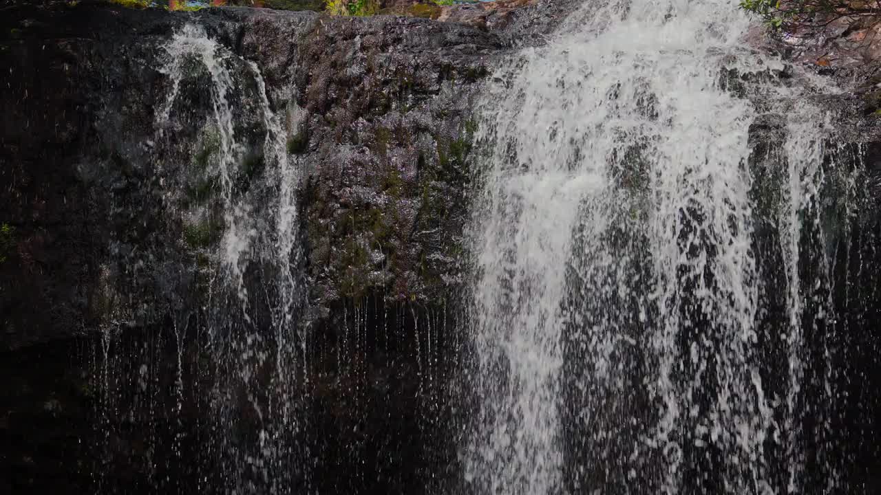 山瀑布视频素材