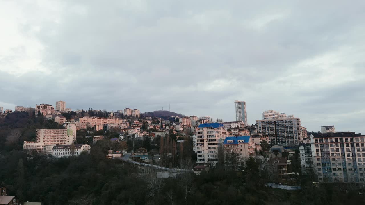 现代山城建筑晚霞景观视频素材