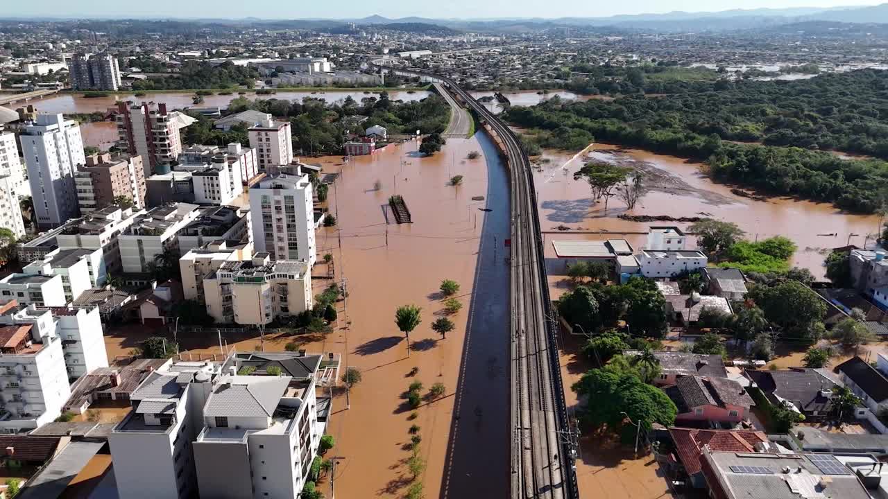 城市的水，季节性洪水影响阿雷格里港，巴西，南美视频素材