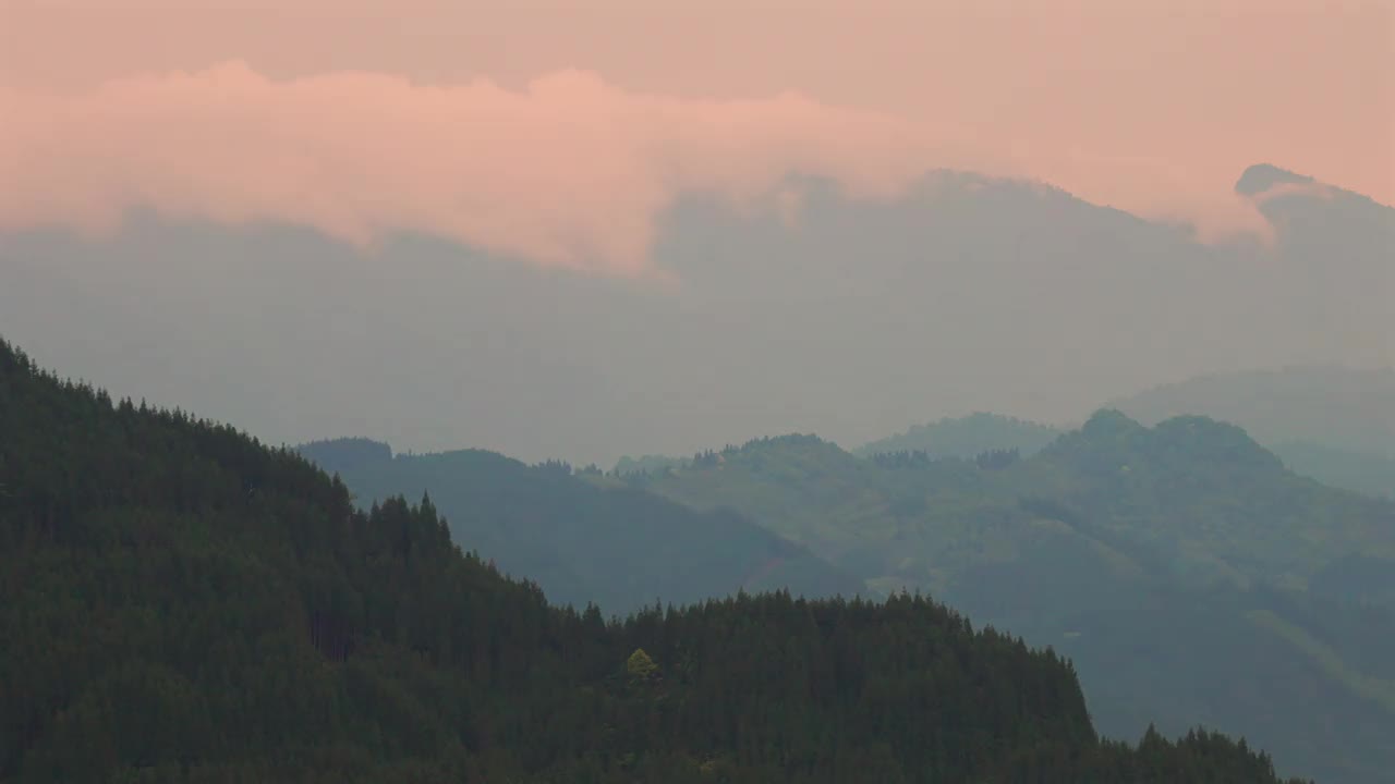 瓦武山下的酉湖视频下载