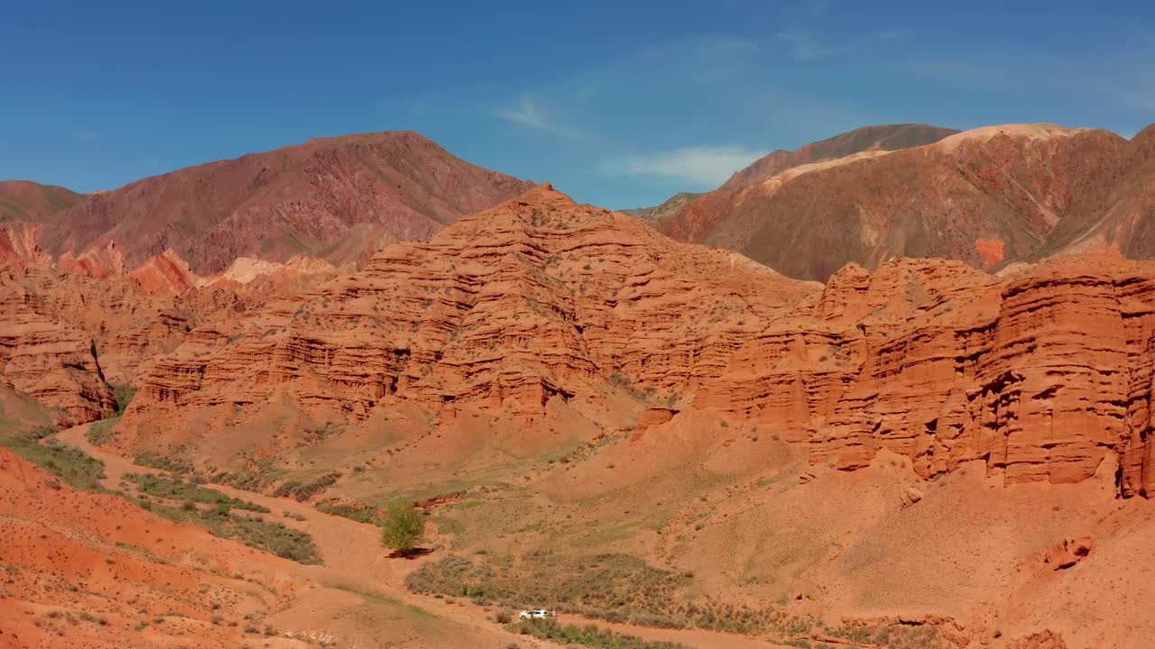 康内克峡谷令人惊叹的风景。峡谷是由数百万年的侵蚀作用形成的。风成城堡视频下载