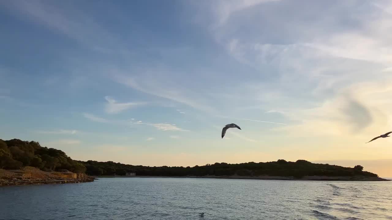 海上的日落。视频素材