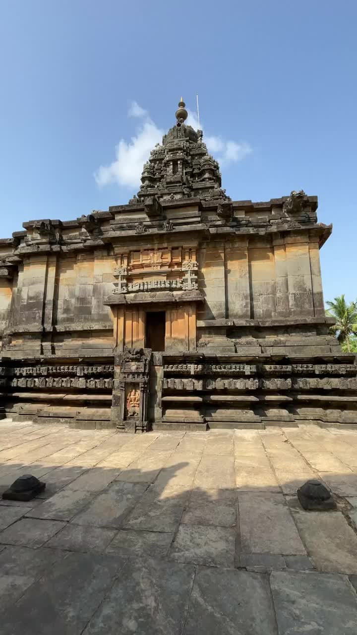 古Shri Aghoreshwara Swamy Devalaya Ikkeri在印度卡纳塔克邦视频下载