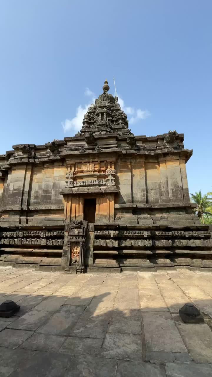 古Shri Aghoreshwara Swamy Devalaya Ikkeri在印度卡纳塔克邦视频素材