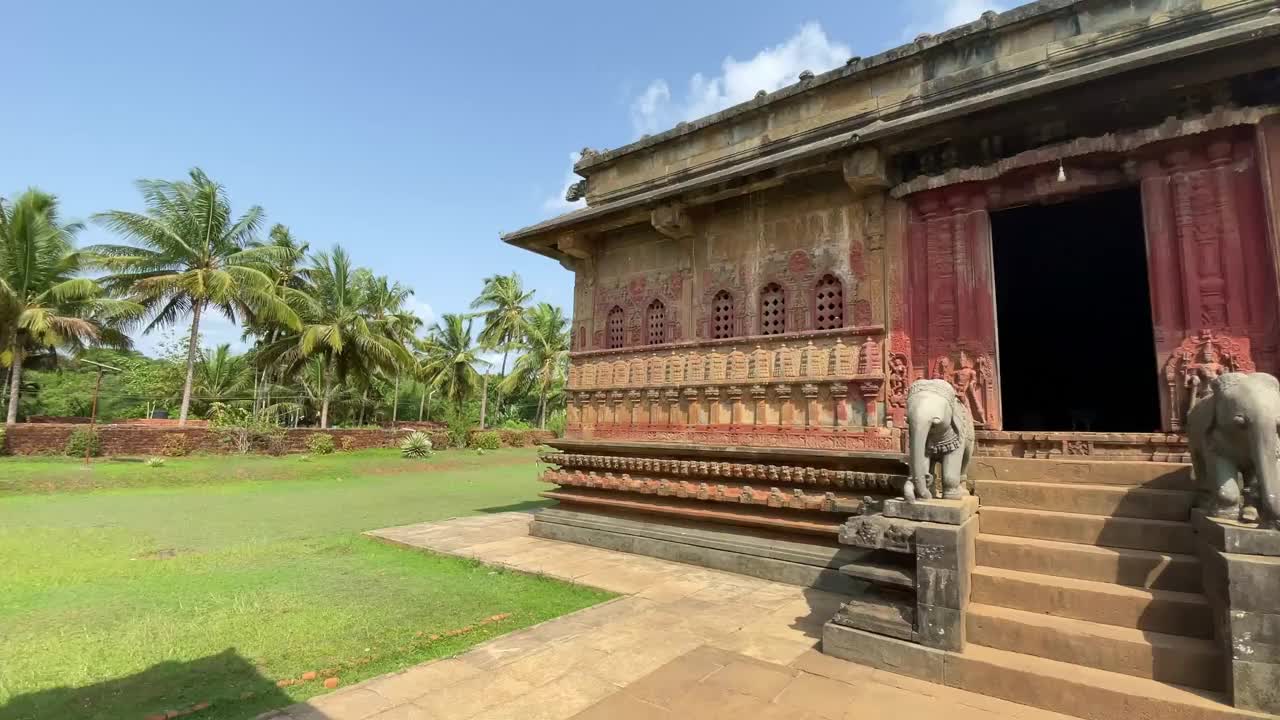 古Shri Aghoreshwara Swamy Devalaya Ikkeri在印度卡纳塔克邦视频素材