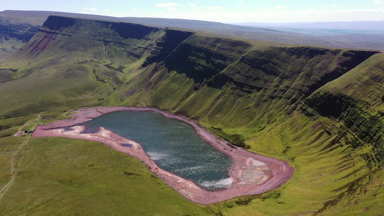 Llyn Fan Fach，英国威尔士布雷肯比肯斯国家公园视频素材