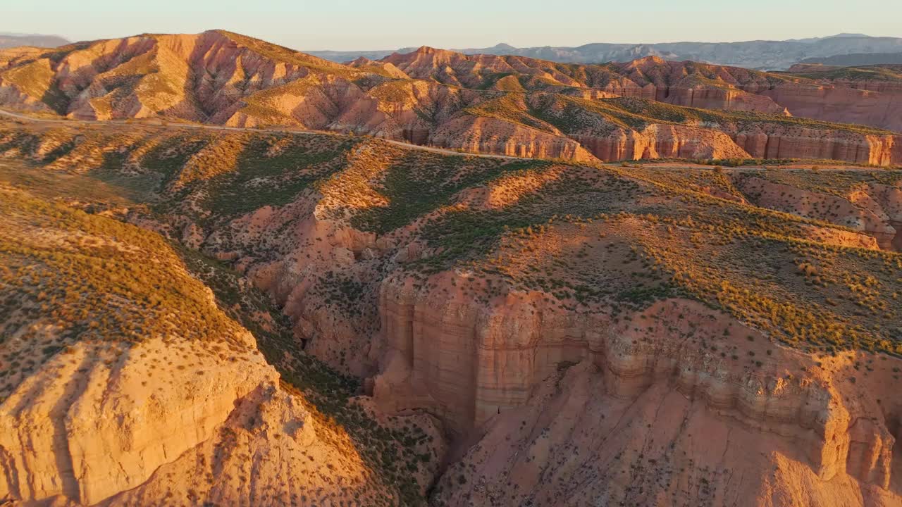 西班牙安达卢西亚的戈拉菲山区沙漠风景。视频素材