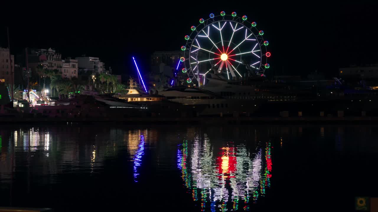 摩天轮在夜空中闪耀视频素材