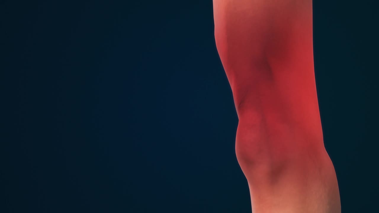 腿骨骨折或膝关节炎症视频下载