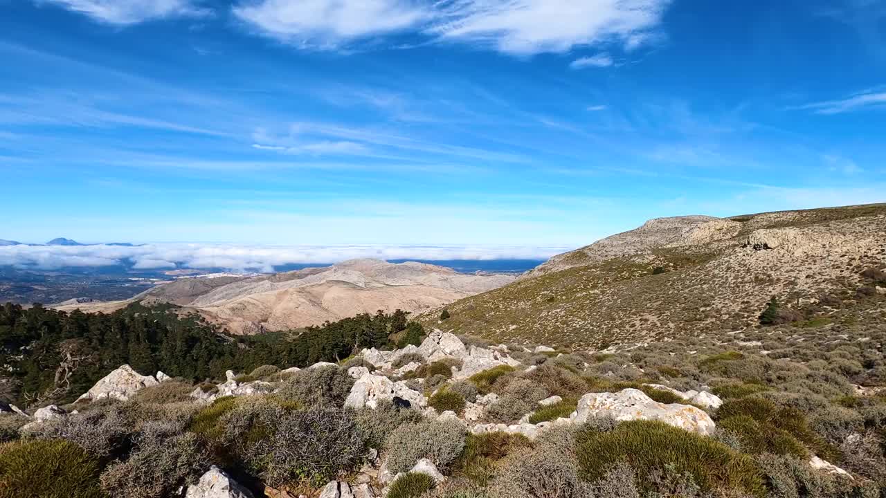 从徒步小径到托雷西拉峰的全景视频素材