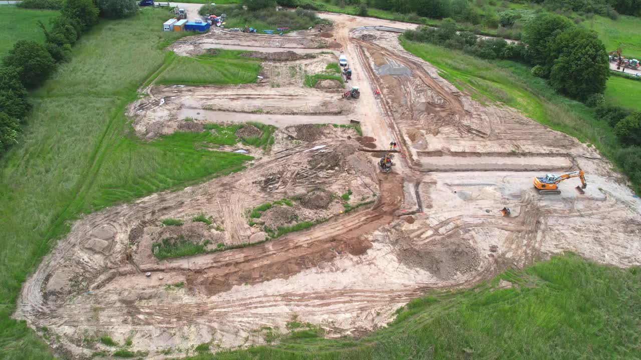 在现有住宅区旁边正在开发一个新的住宅区视频素材