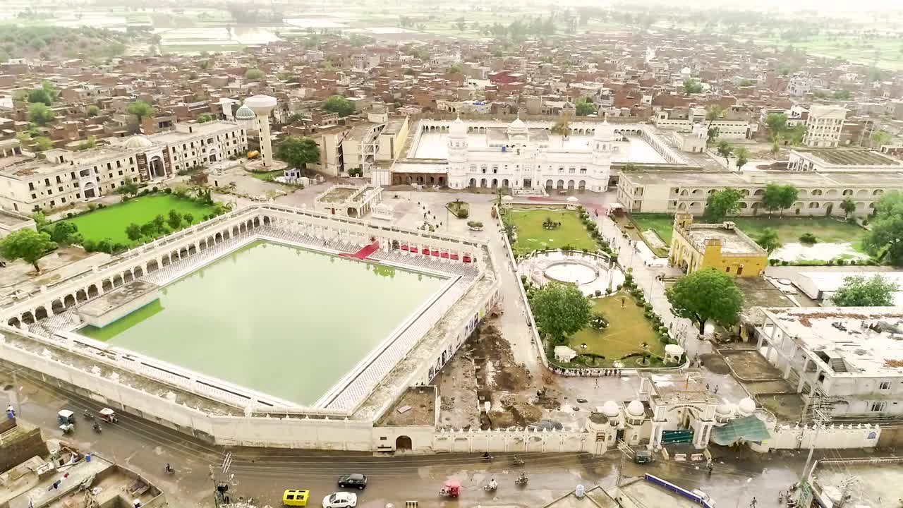 gurdwarra Sri Janam Asthan Nankana Sahib。鸟瞰图视频下载