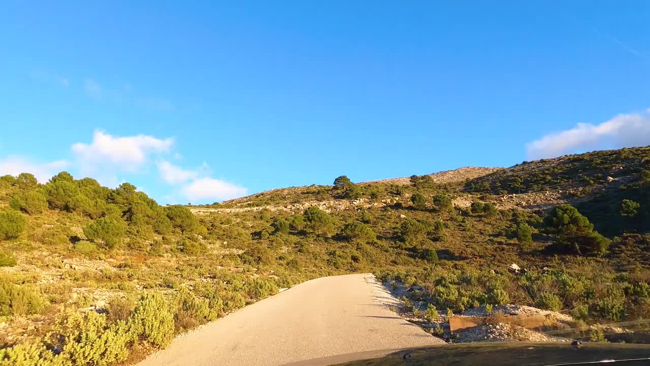 晚霞笼罩着道路视频素材