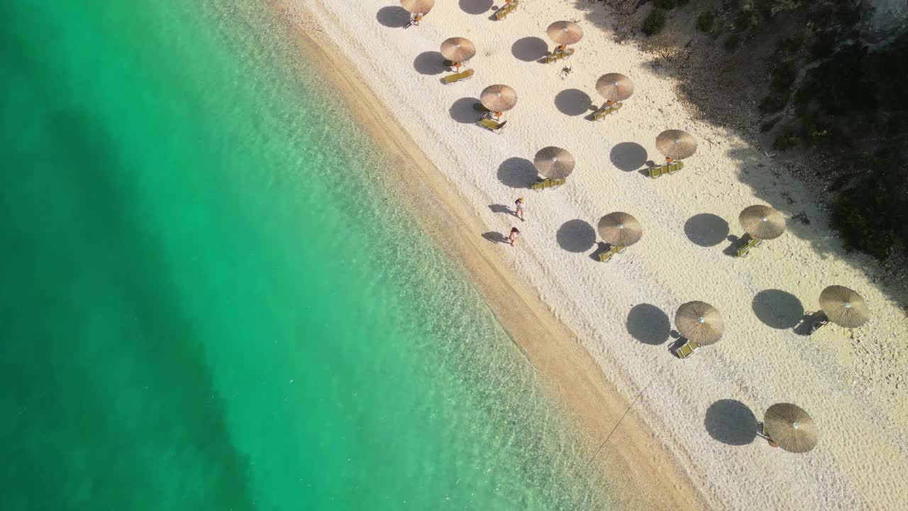 美丽的海滩和爱奥尼亚岛海岸视频素材