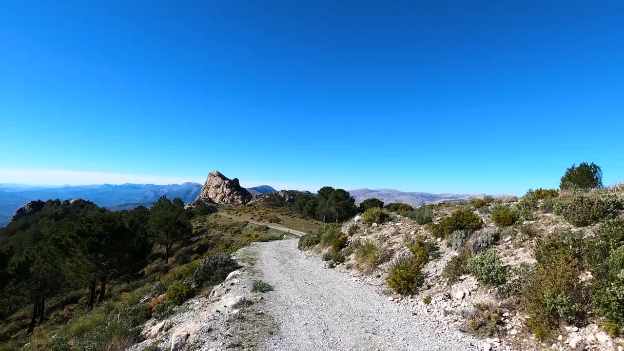 通往玛罗玛峰的小路视频素材