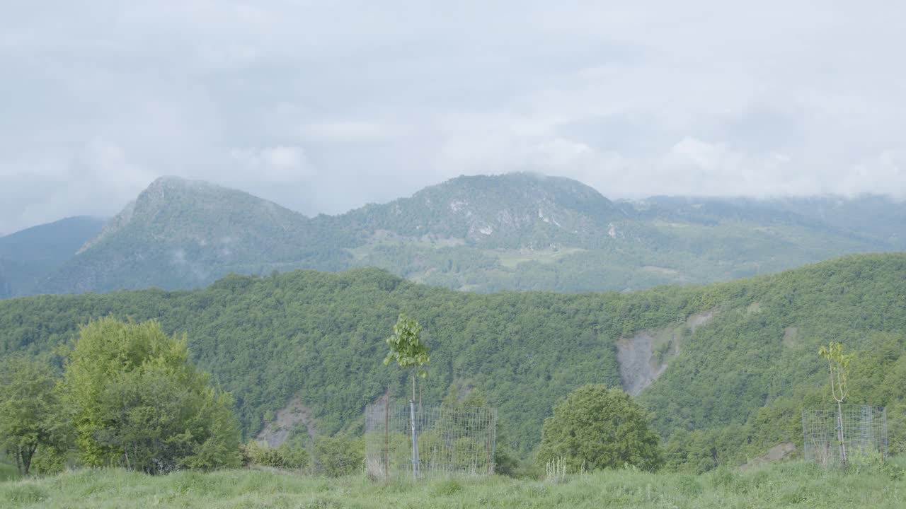 希腊山上的景观盘视频素材