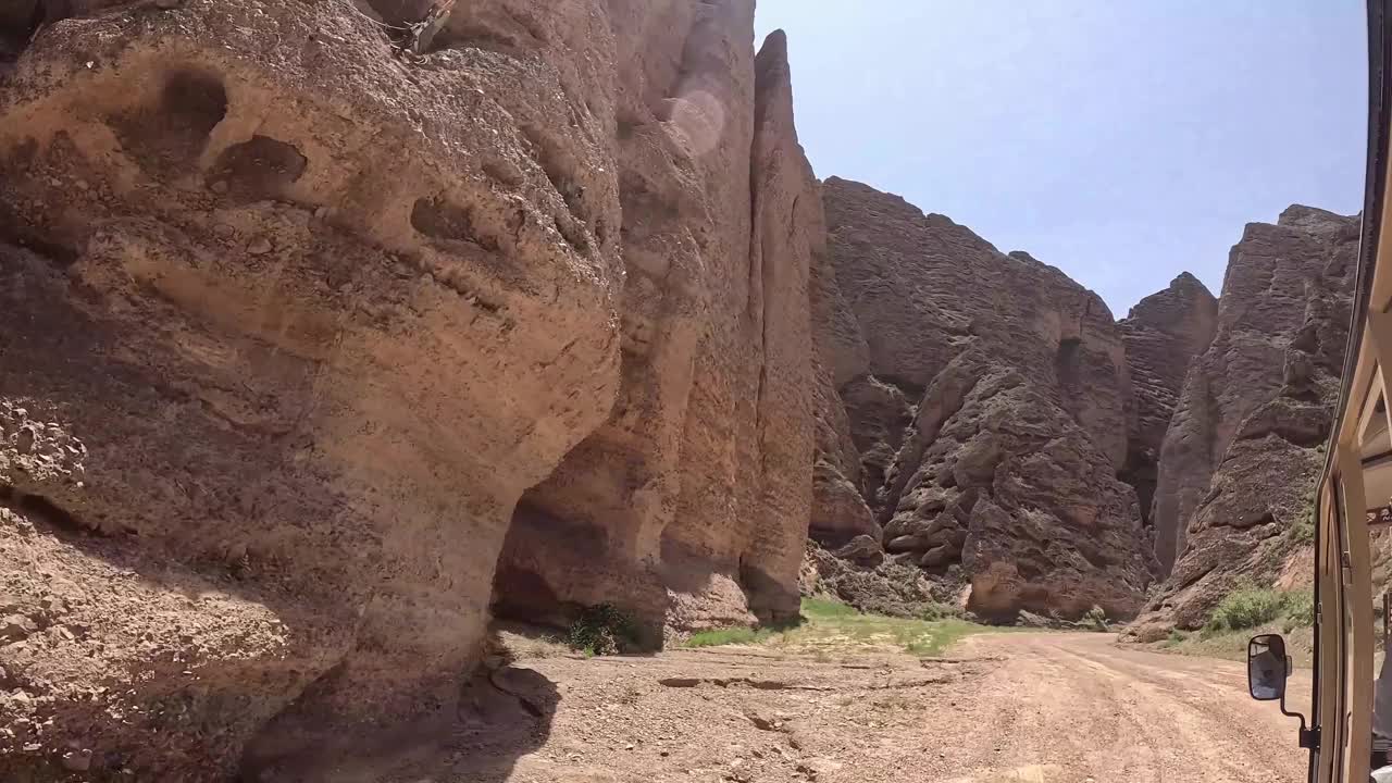 甘肃省黄河石林大峡谷全景视频素材