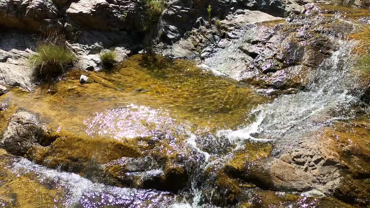 通往卡巴洛斯河瀑布的小径视频素材