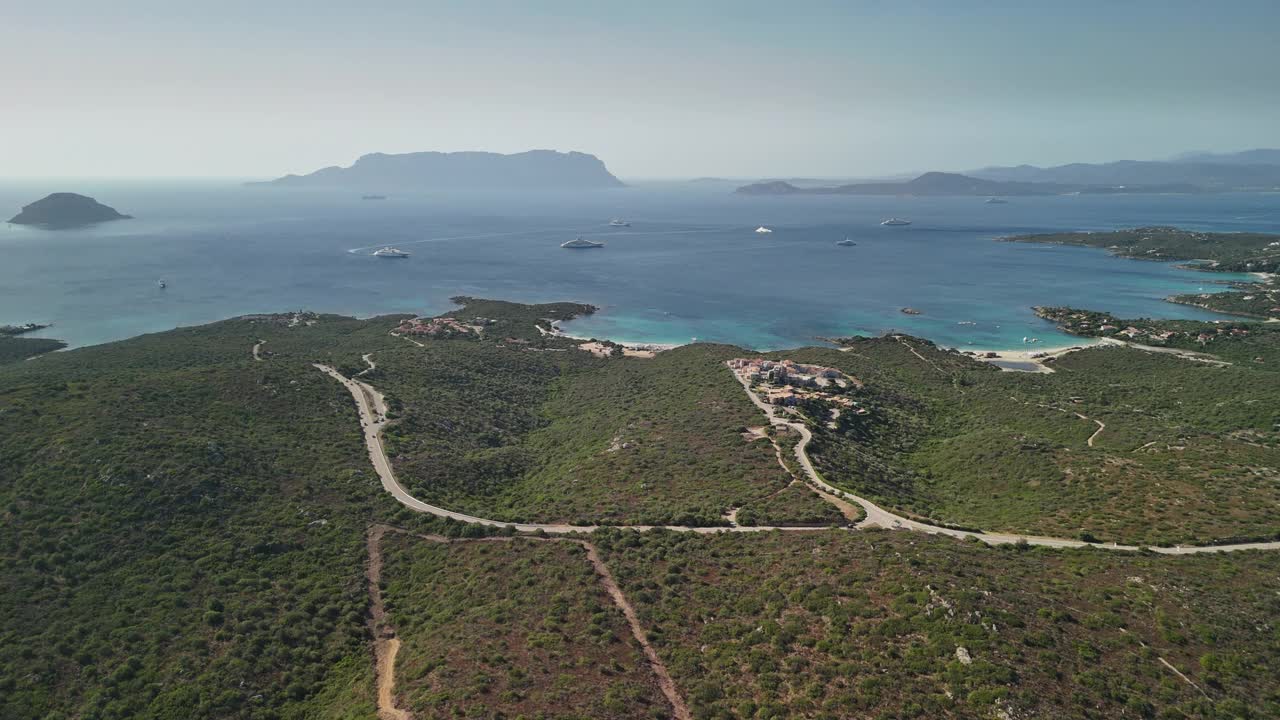 撒丁岛海岸线鸟瞰图视频素材