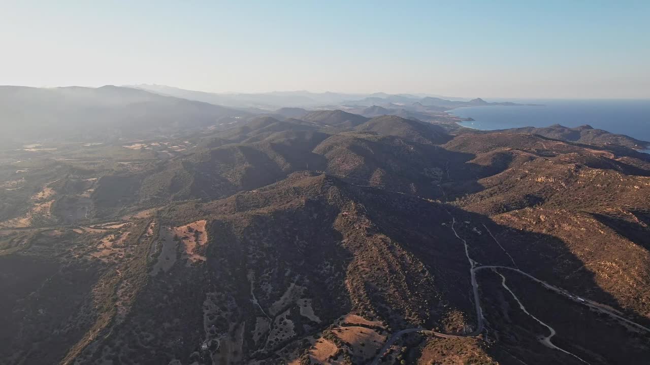 撒丁岛的山景视频素材