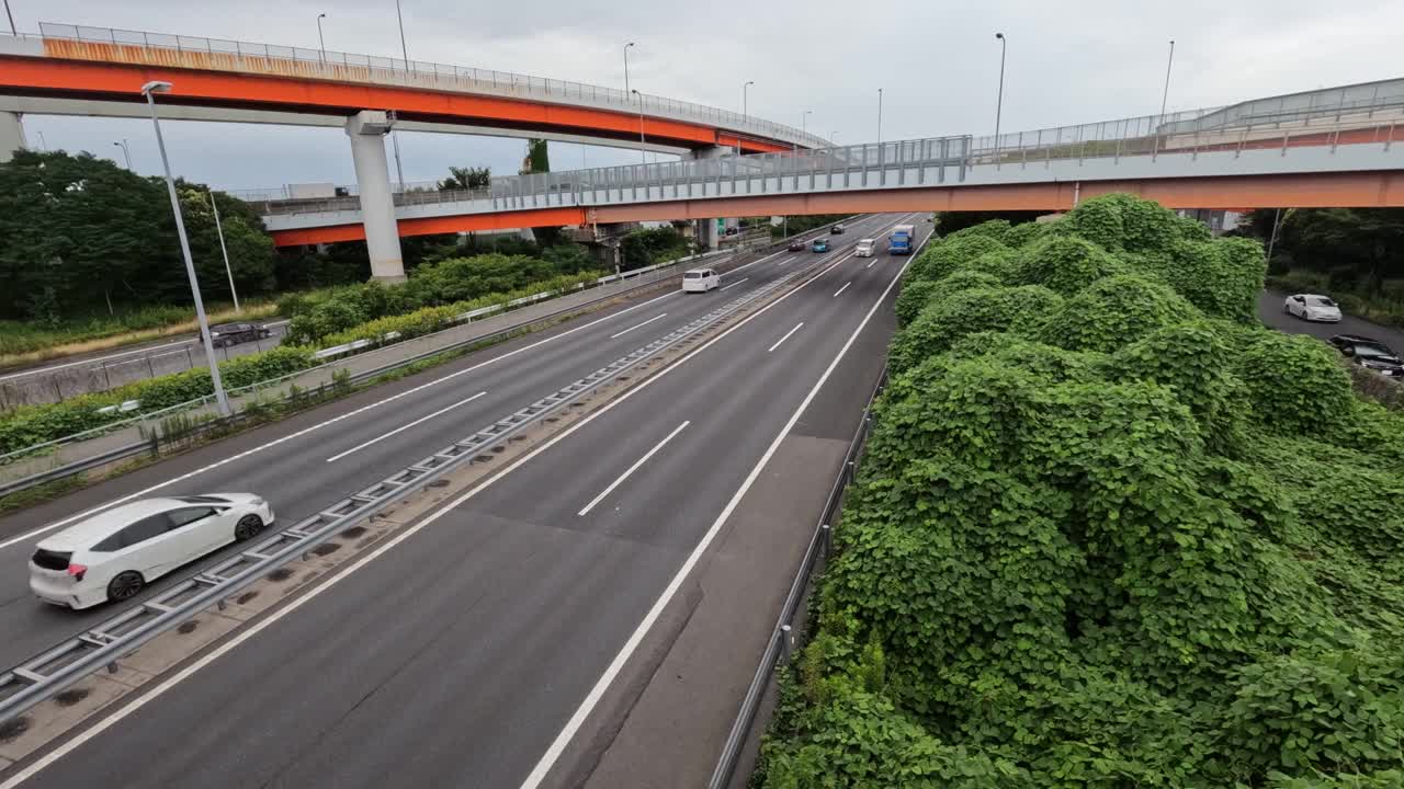 高速公路上的汽车和卡车，时间流逝视频下载