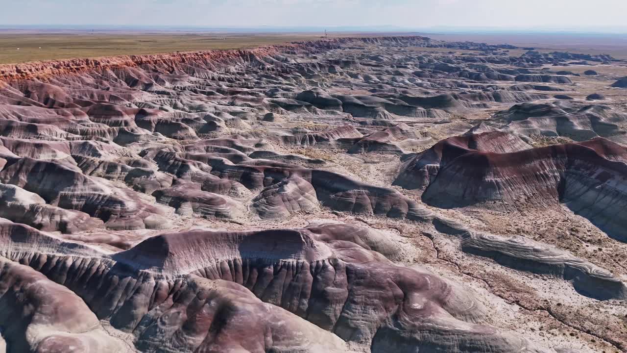 亚利桑那州温斯洛附近的无人机风景。空中视频素材