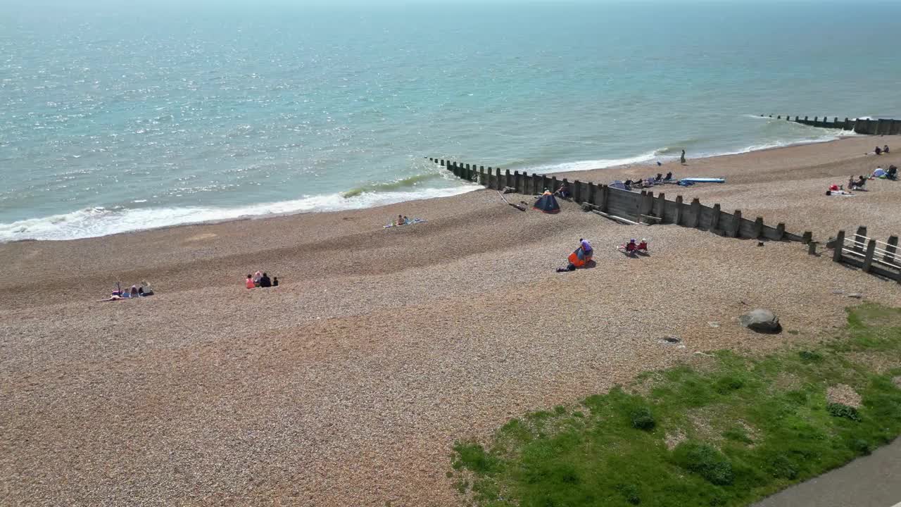 英国伊斯特本的海滨和海洋视频素材