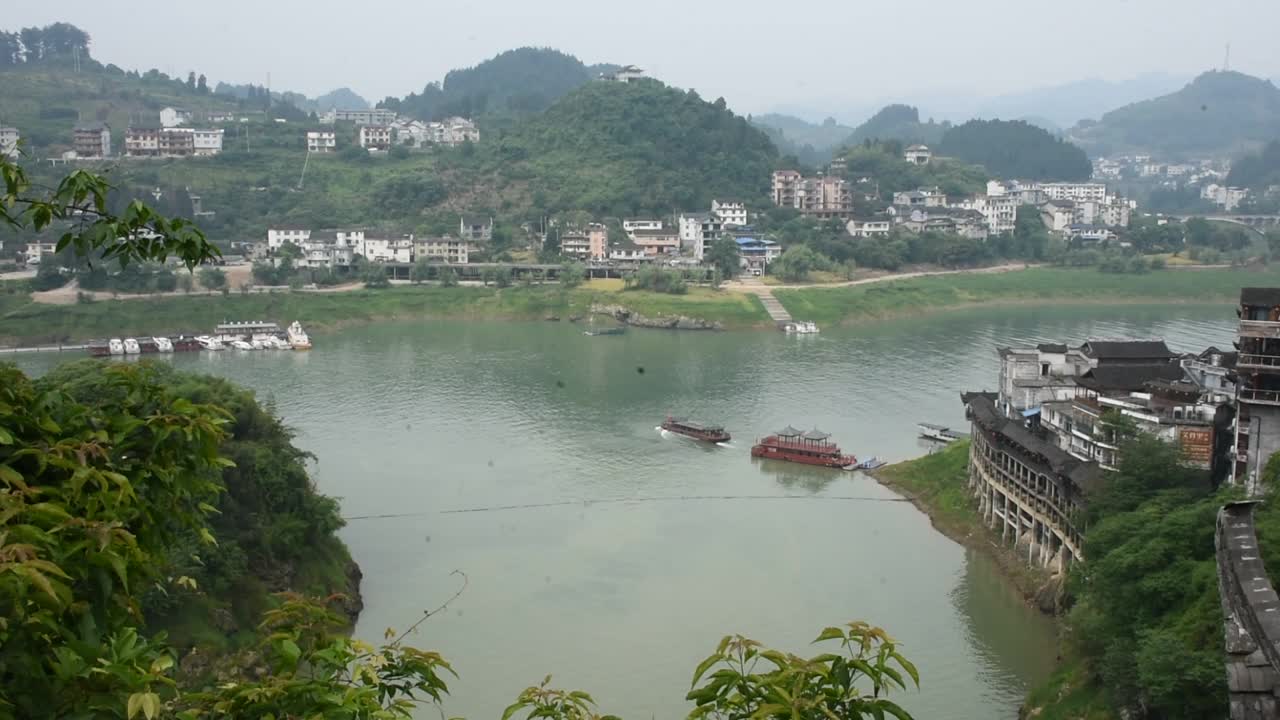 中国湖南永顺市芙蓉镇土家古镇孟东幽水河视频下载