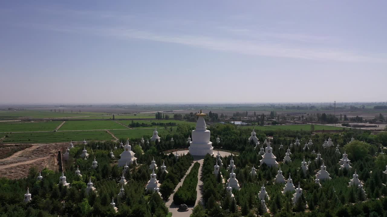 武威市佛教圣地白塔寺航拍图视频素材