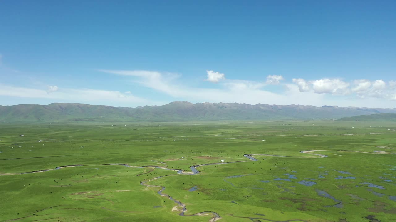 甘肃阿旺仓湿地自然景观航空摄影视频素材