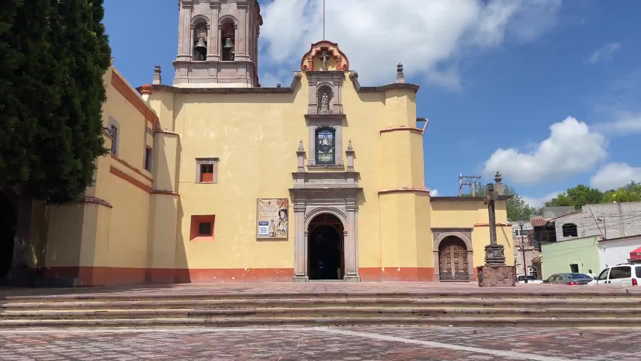 天主教圣十字神庙María del Pueblito，旅游胜地，美丽古老的宗教天主教神庙视频下载