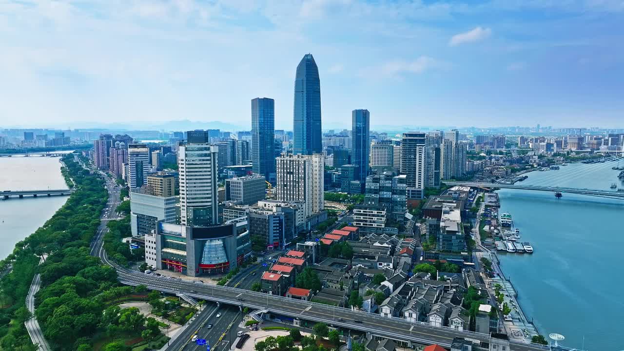 宁波现代城市中的商业建筑背景视频素材