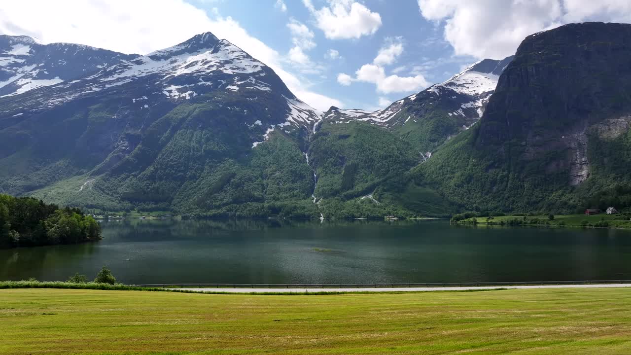 挪威迷人的山湖景观视频素材