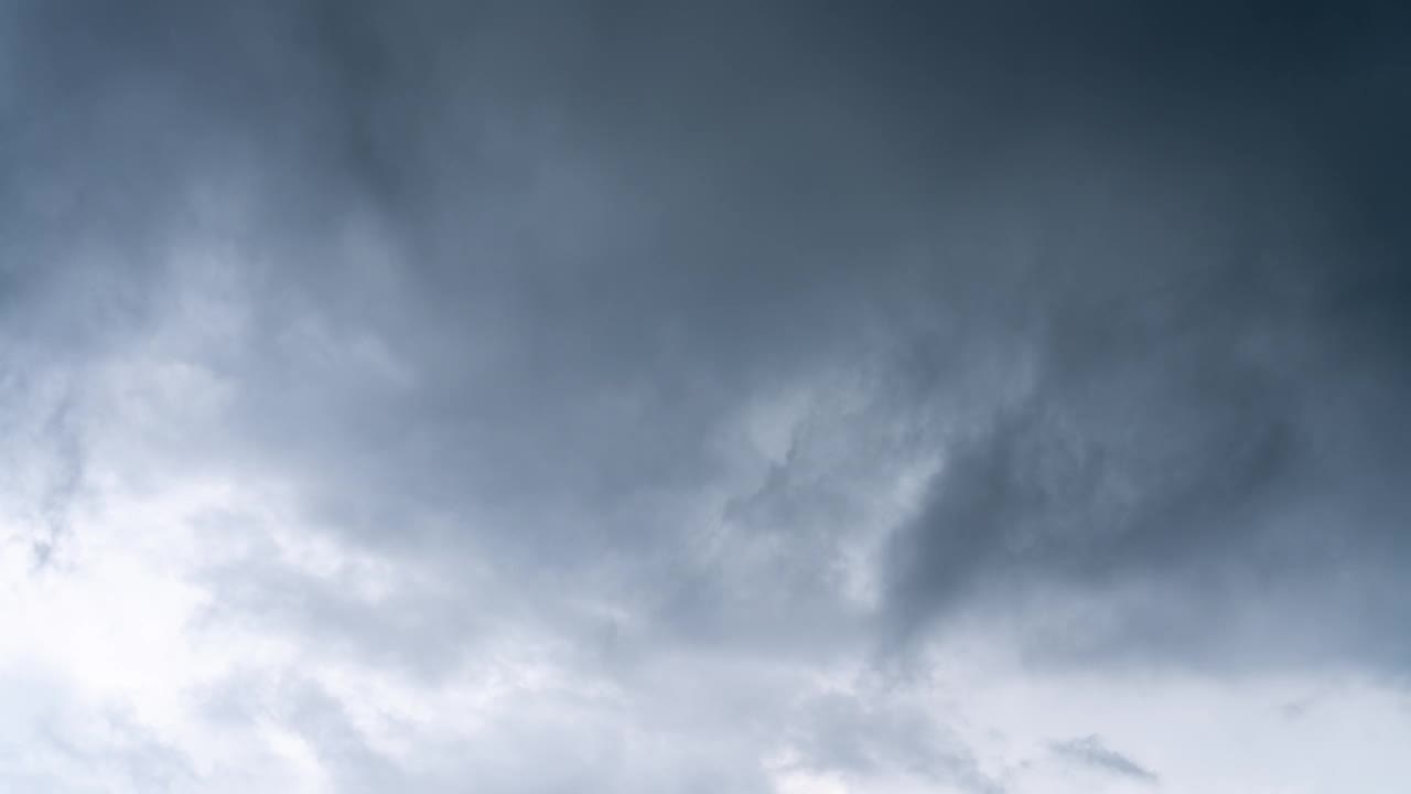 在高动态范围成像时，风暴云降雨视频下载