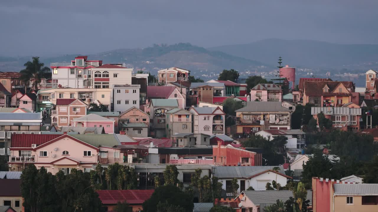 塔那那利佛住宅建筑全景图视频素材