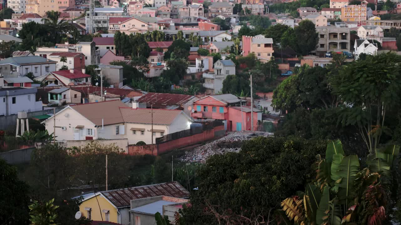 塔那那利佛住宅建筑全景图视频素材