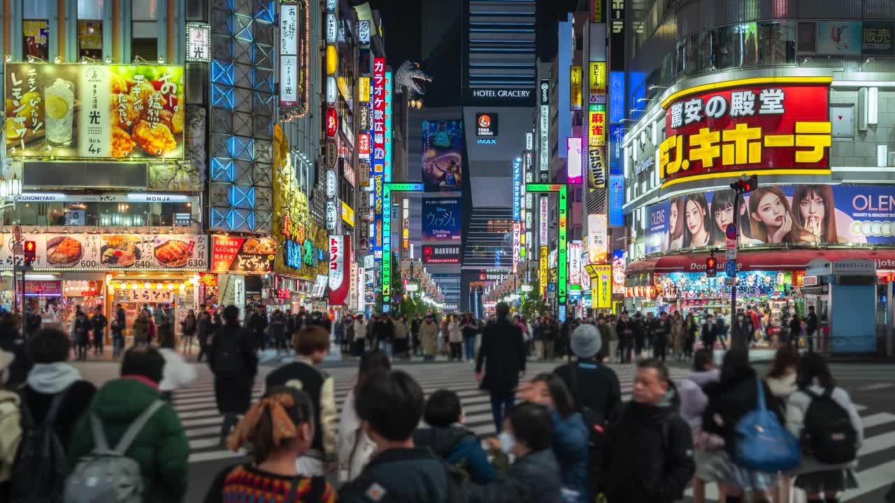 日本东京新宿的歌舞伎町，歌舞伎町的哥斯拉之路视频下载