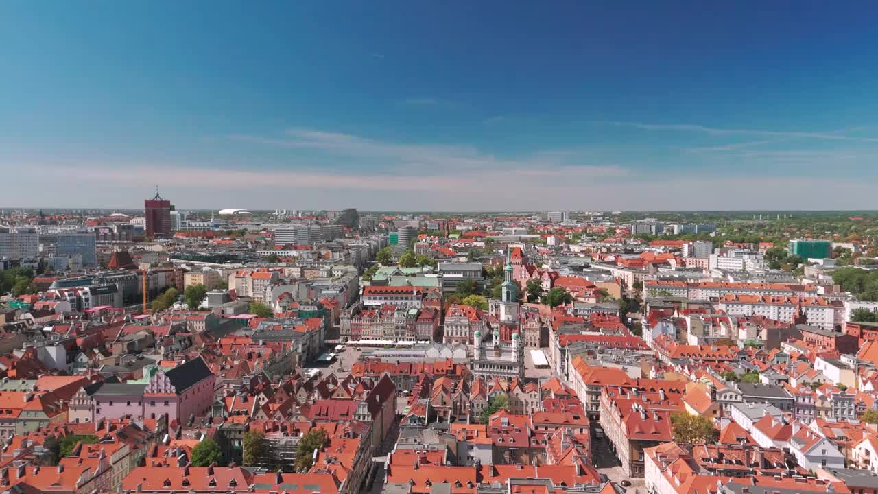 波兹南古城鸟瞰图。Poznań,波兰视频素材