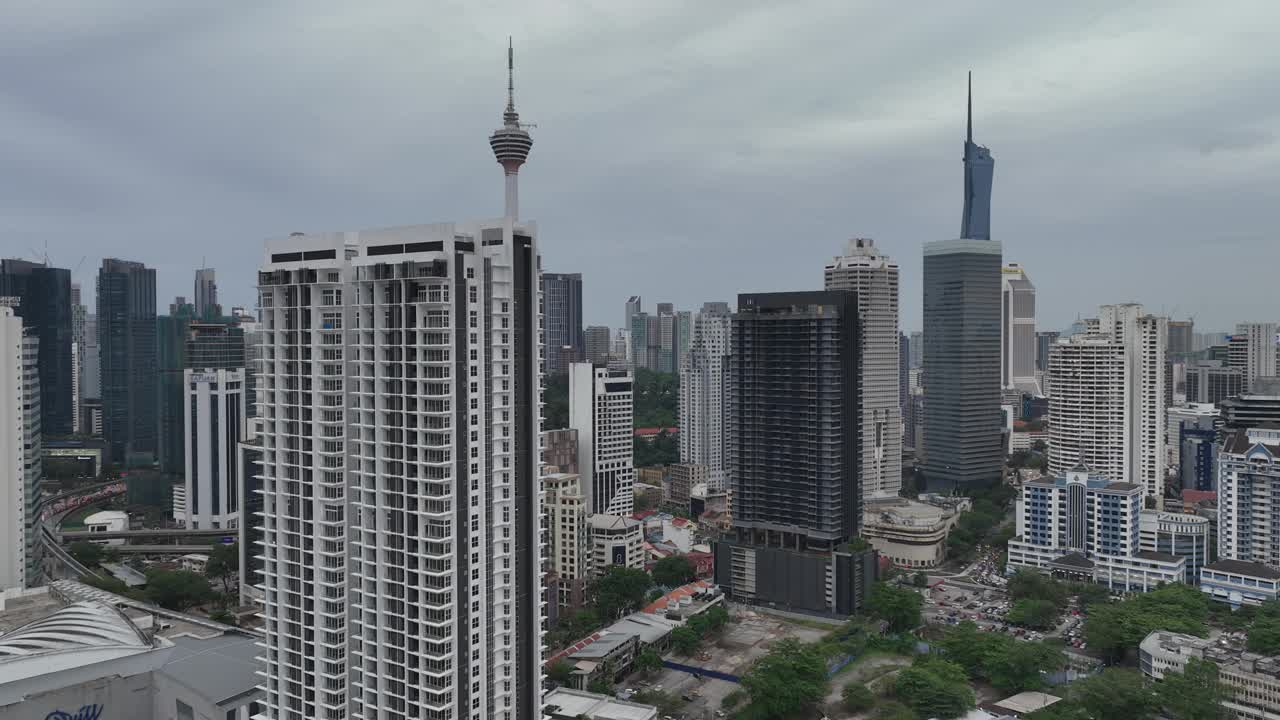 雨夜吉隆坡市区航拍全景4k马来西亚视频素材