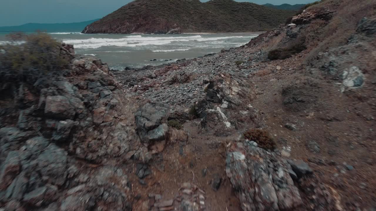 风暴期间的科尔特斯海视频素材