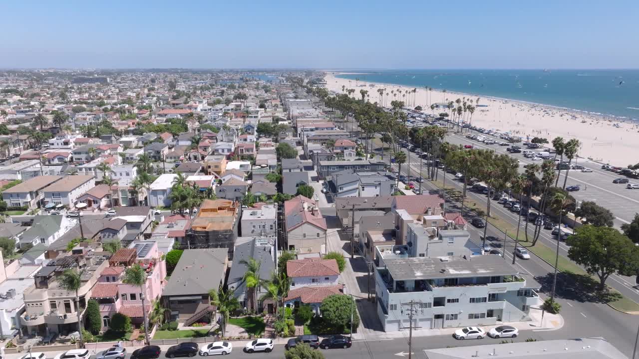 贝尔蒙特海岸住宅区鸟瞰图，长滩视频素材